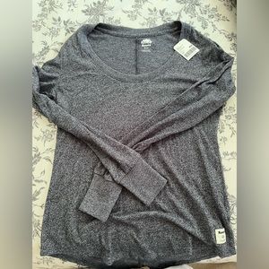 New with tags roots scoop neck long sleeve